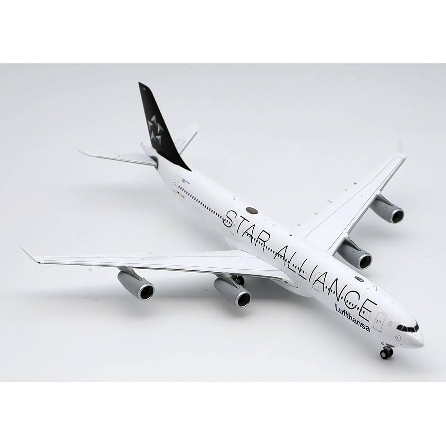 Amazon.co.jp: 飛行機模型 金属飛行機モデル 1:200 ルフトハンザ